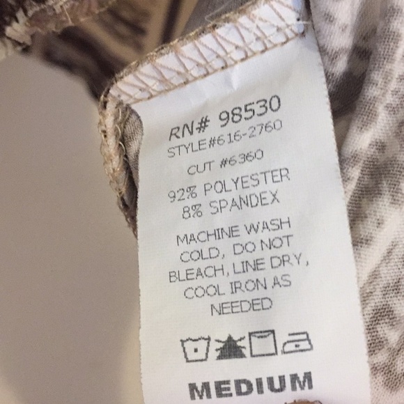 Creative Design Works Blouse - Picture 6 of 6